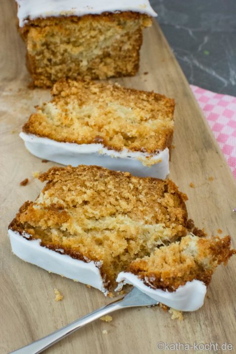 Rhabarberkuchen mit Haferflocken