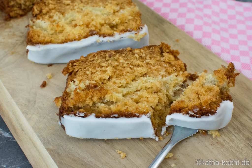 Rhabarberkuchen mit Haferflocken