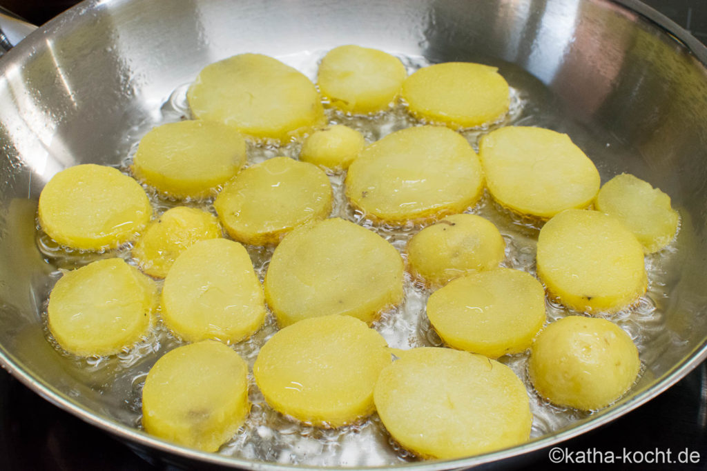 Bratkartoffeln mit Speck und Zwiebeln