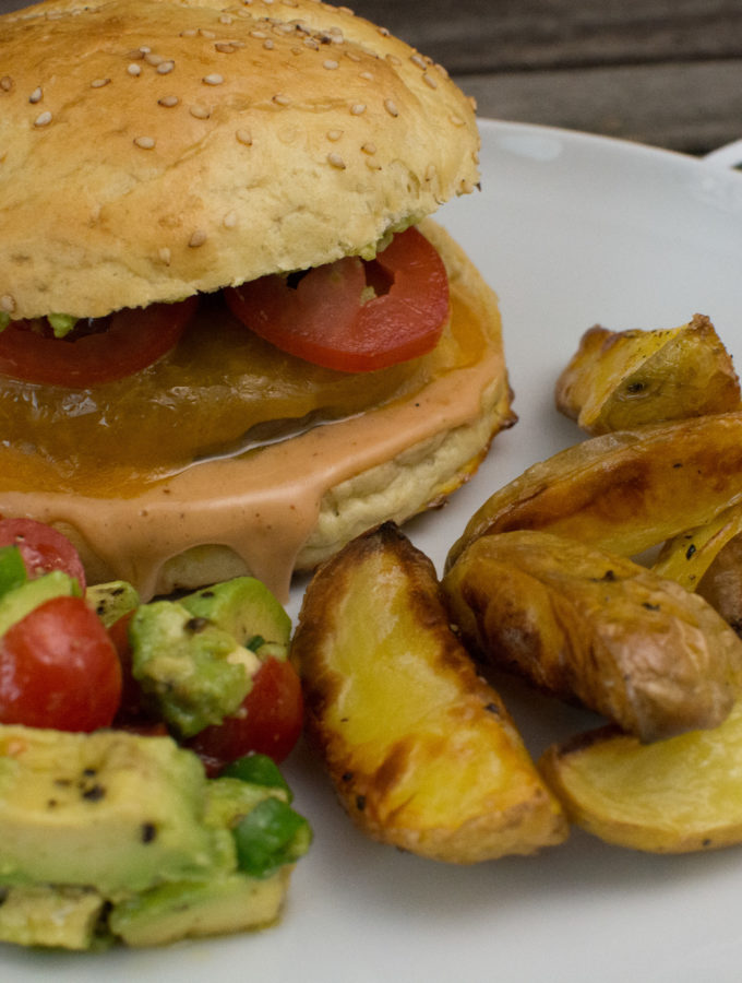 Cheeseburger mit Guacamole