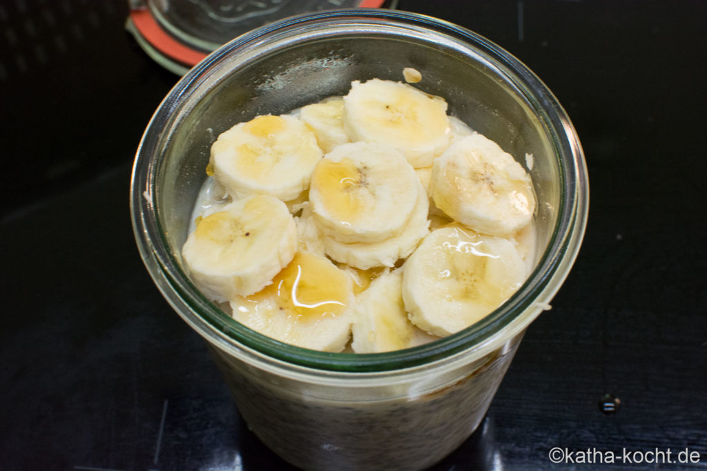 Chia Overnight Oats mit Banane und Kraftstoff