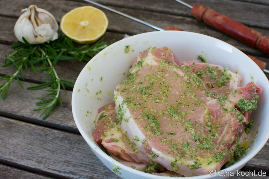 Grillmarinade - Rosmarin-Zitronen Marinade mit Knoblauch - Katha-kocht!