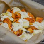 Gebackener Kürbis mit Camembert und Thymian