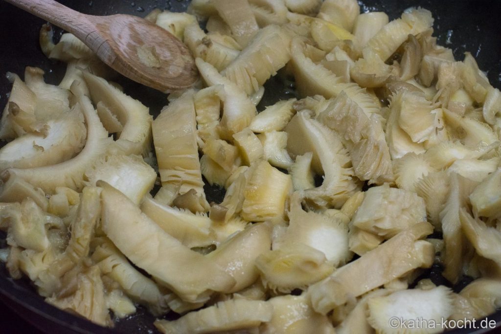 Nudel-Pilz Pfanne mit Austernpilzen