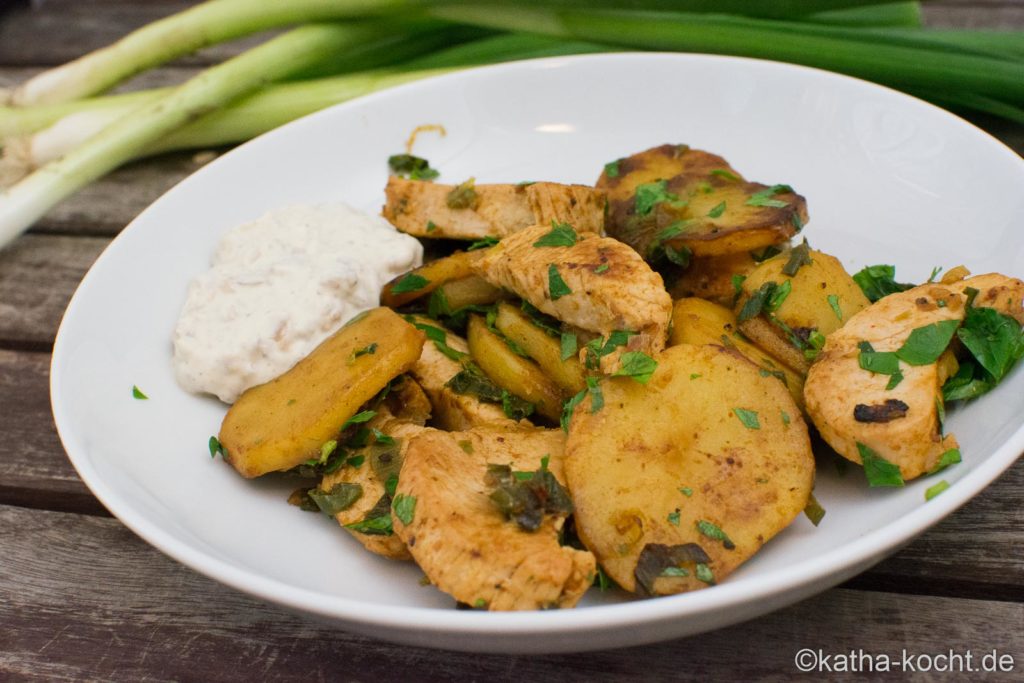 Puten-Kartoffelpfanne mit Steinpilzcreme