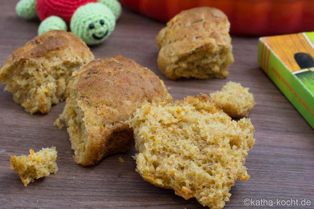 Dinkel-Karotten Brötchen für Babys selber backen