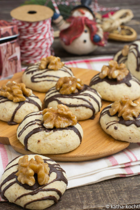 Weihnachtsgebäck - Walnussplätzchen