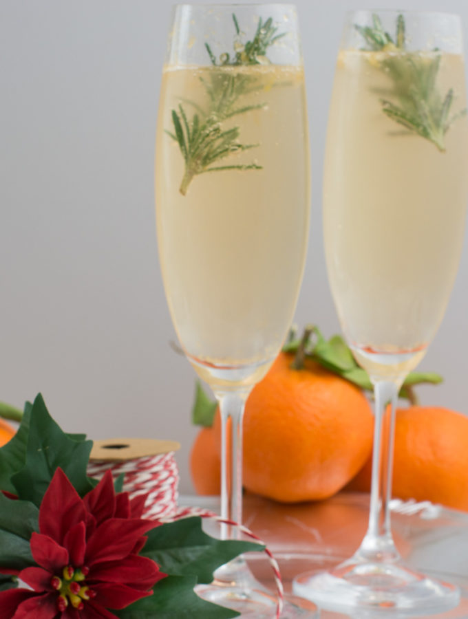 Winterlicher Mandarinen-Gin Tonic mit Rosmarin