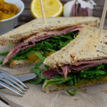 Pastramisandwich mit Mangochutney