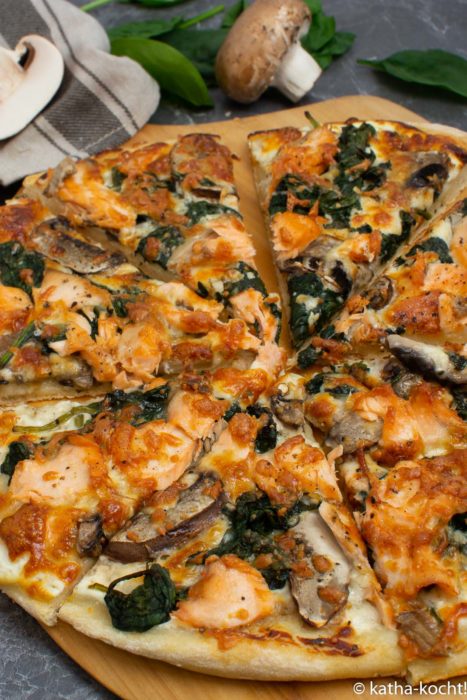 Lachs-Spinat Pizza mit Skyr