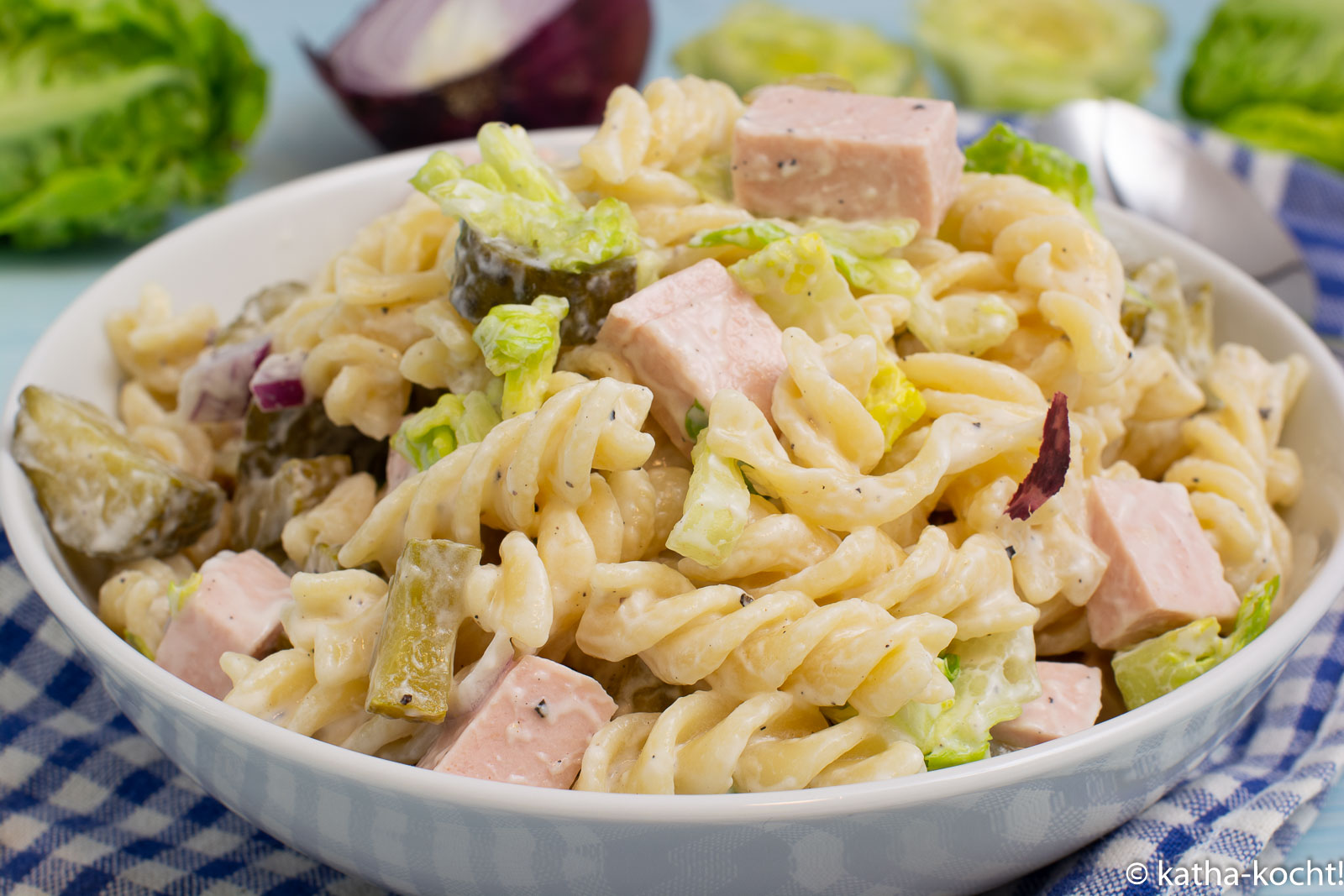 Nudelsalat mit Fleischwurst - die leichte Variante - Katha-kocht!