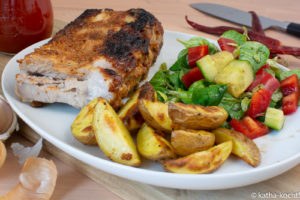 Dicke Rippchen mit würziger Sauce