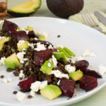 Linsensalat mit Avocado und roter Bete