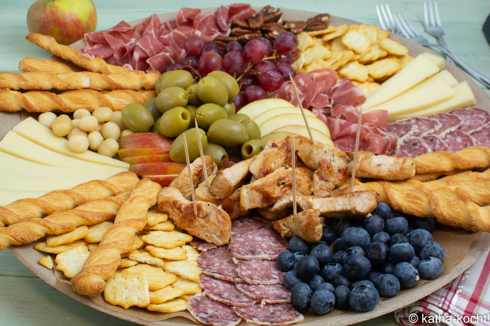 TV-Snackteller - Charcuterieplatte für den Fernsehabend