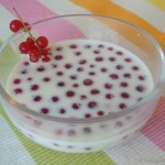 Johannisbeeren in Vanillemilch