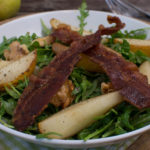 Warmer Birne-Pancetta Salat mit Senfdressing