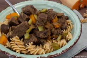 Butternut Kürbis trifft Rindergulasch