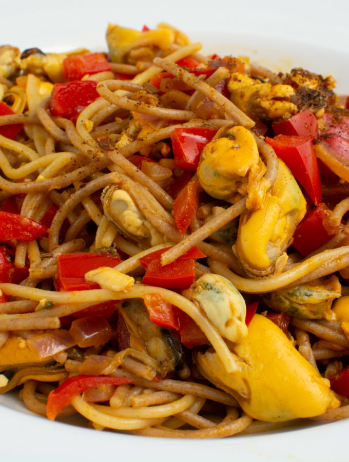 Pasta mit pikanter Muschel-Paprikasauce - Pikante-Muschel-Paprikasauce - Pepperoniespaghetti