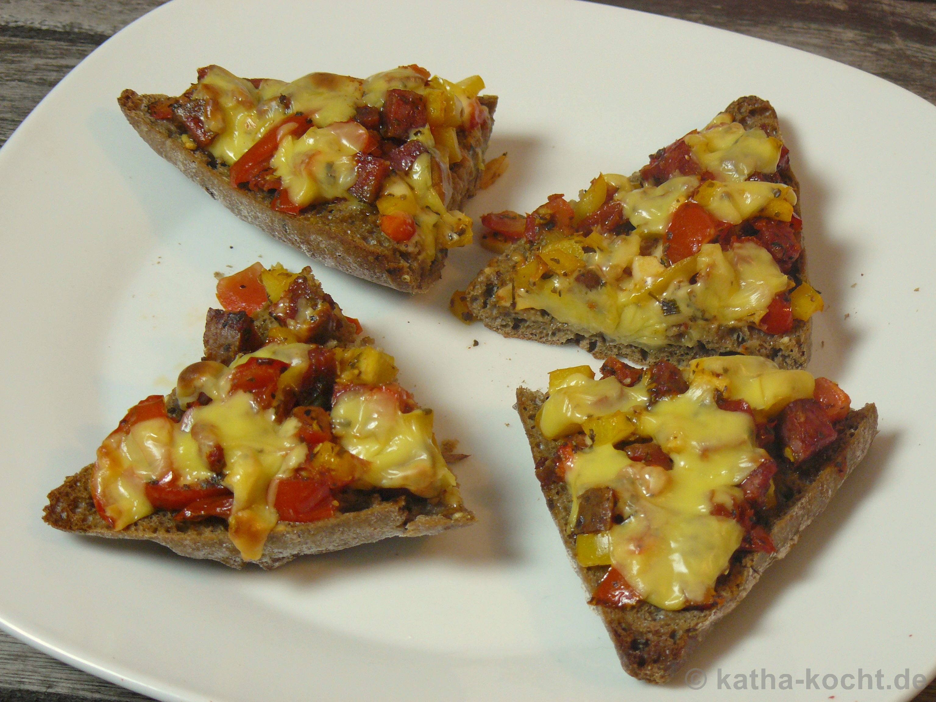 Pizza-Brot mit Chorizo