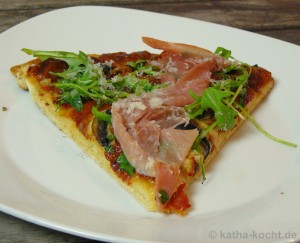 Pizza Chorizo meets Parma