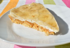 Bananen-Karamell Kuchen mit Keksboden Bananen-Karamell Kuchen mit Keksboden