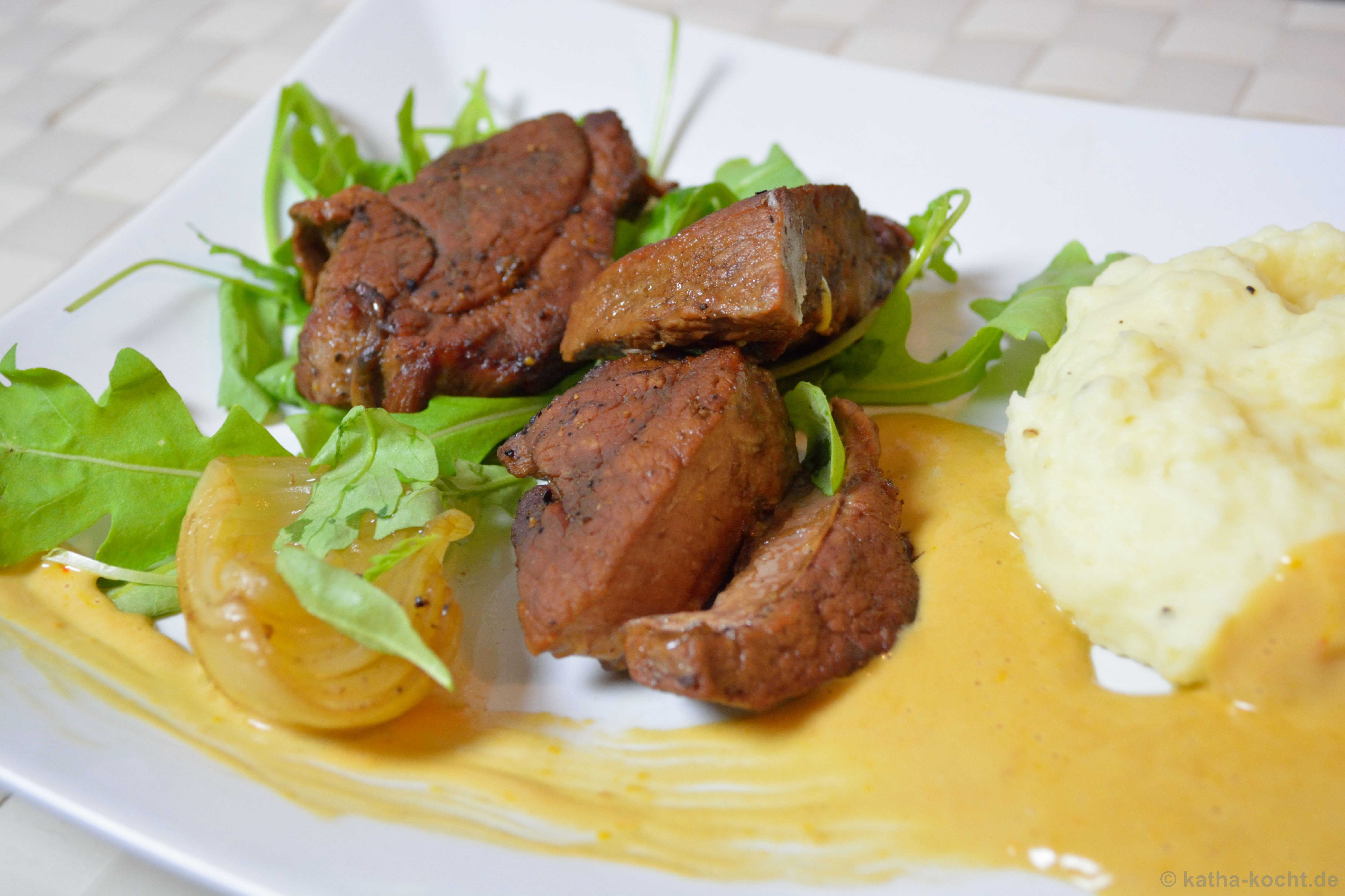 Wildschwein mit Nougat Hollandaise