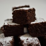 Super dunkle Schoko-Brownies