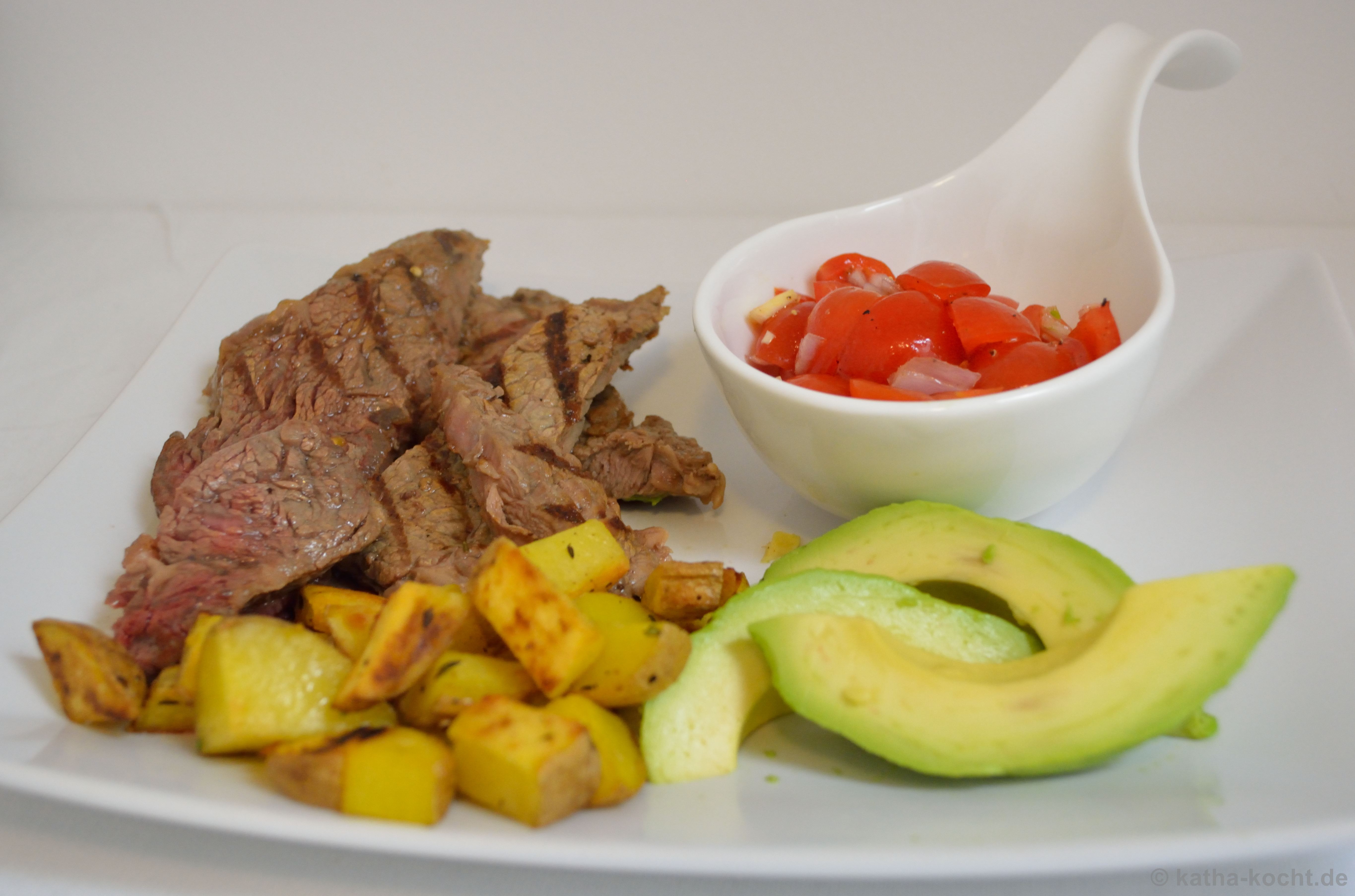 Whiskey-Steak und Bratkartoffelwürfel