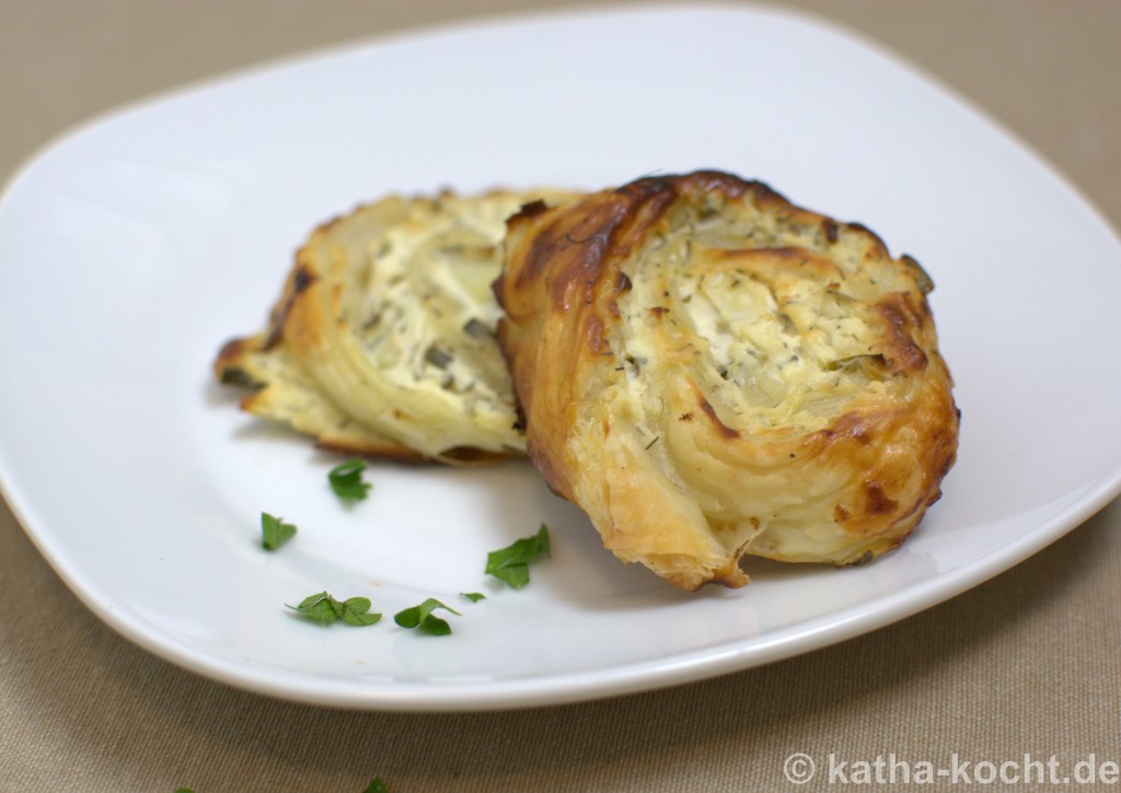 Blätterteigröllchen mit Tsatziki - Katha-kocht!