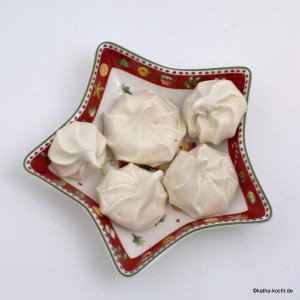 Weihnachtliche Zimt Baisers