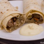 Sauerkraut-Bratwurst Wrap mit Ahornsirup