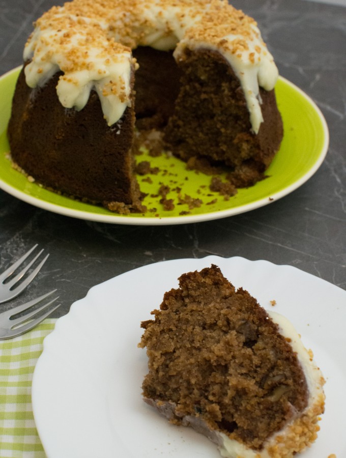 Zucchinikuchen mit Mascarpone Frosting