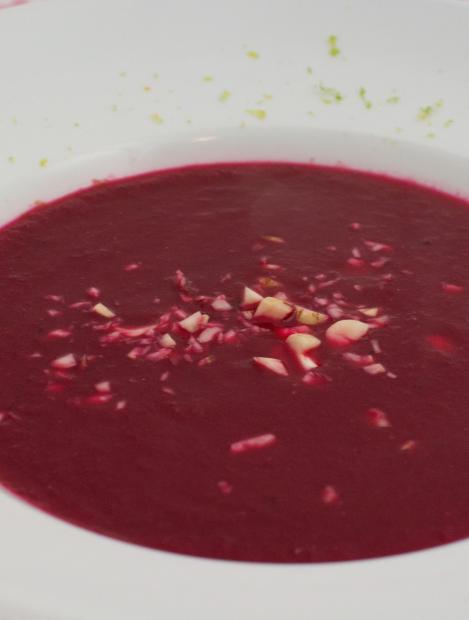 Rote Bete Suppe mit Birne