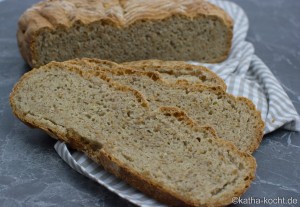 Zucchini Brot mit Leinsamen
