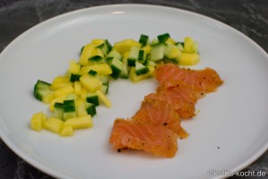 Gebeizter Lachs mit Mango und Gurke
