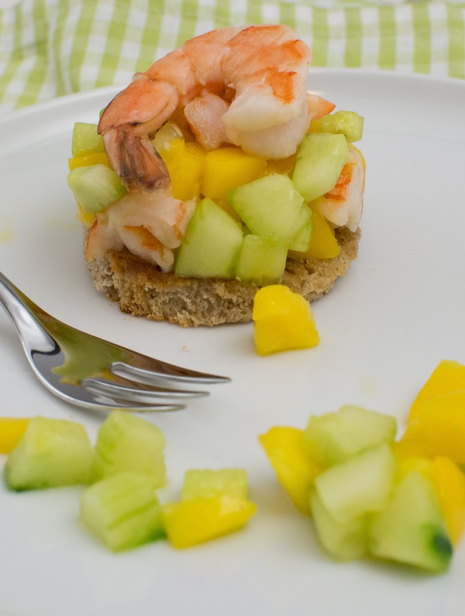 Garnele auf Mango-Gurken Salat