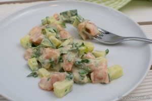 Kein klassischer Gurkensalat - Gurkensalat mit Lachs kein klassischer Gurkensalat - Gurkensalat mit Lachs