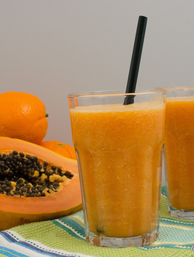 Papaya Smoothie mit Kokoswasser