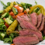 Salat mit Steakstreifen
