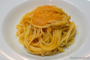spaghetti mit kürbis-gorgonzola sauce
