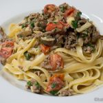 Linguine mit Hackfleisch in Parmesan-Sahne Sauce