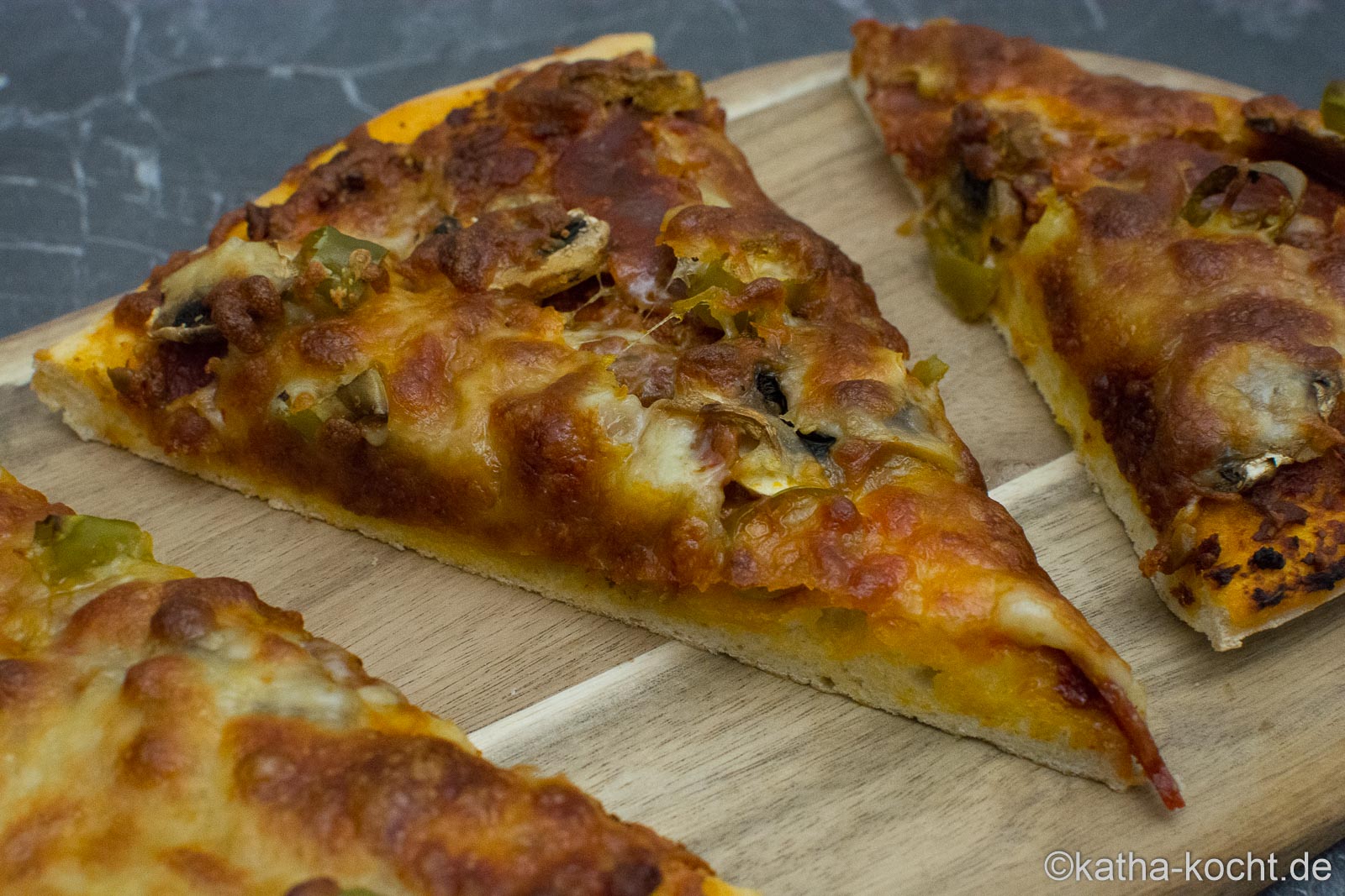 Feurige Chorizo Pizza - Katha-kocht!