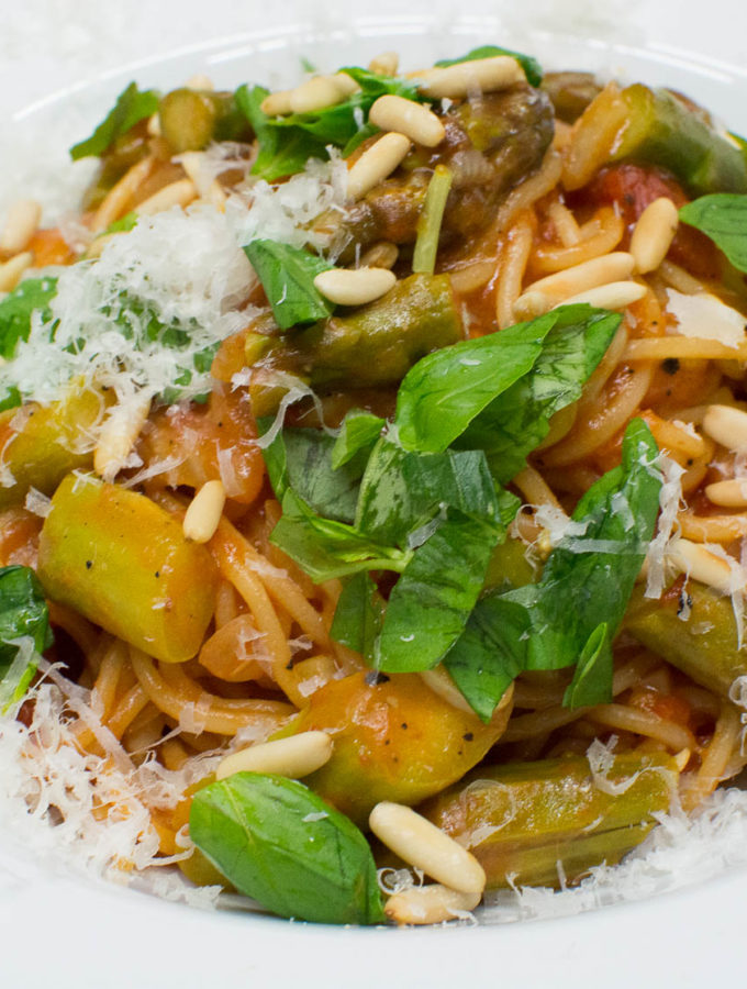 One Pot Pasta mit Spargel-Sugo - One Pot Meals