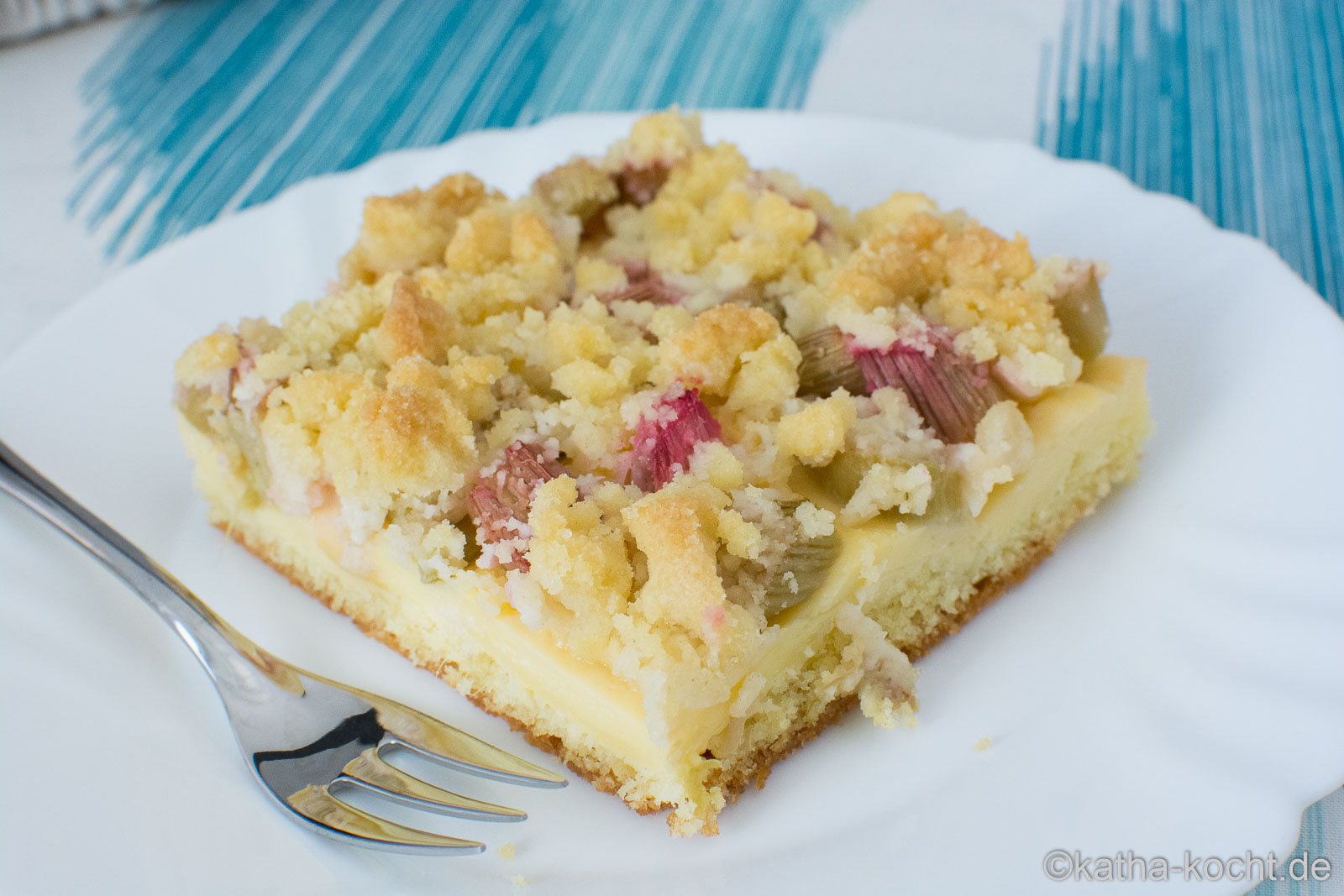 Rhabarberkuchen mit Vanillepudding vom Blech - Katha-kocht!