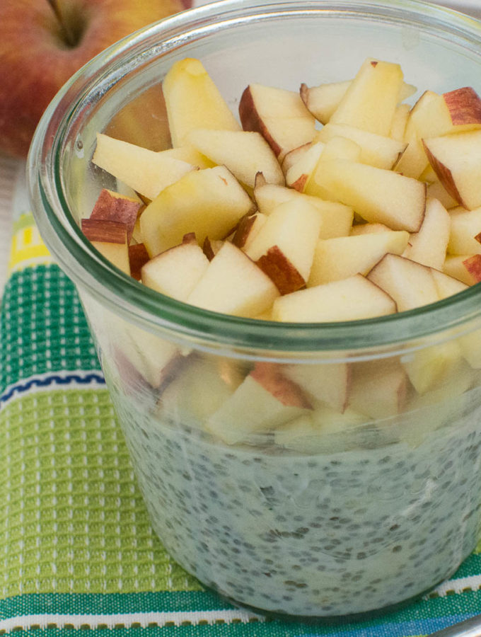 Chia Overnight Oats mit Apfel