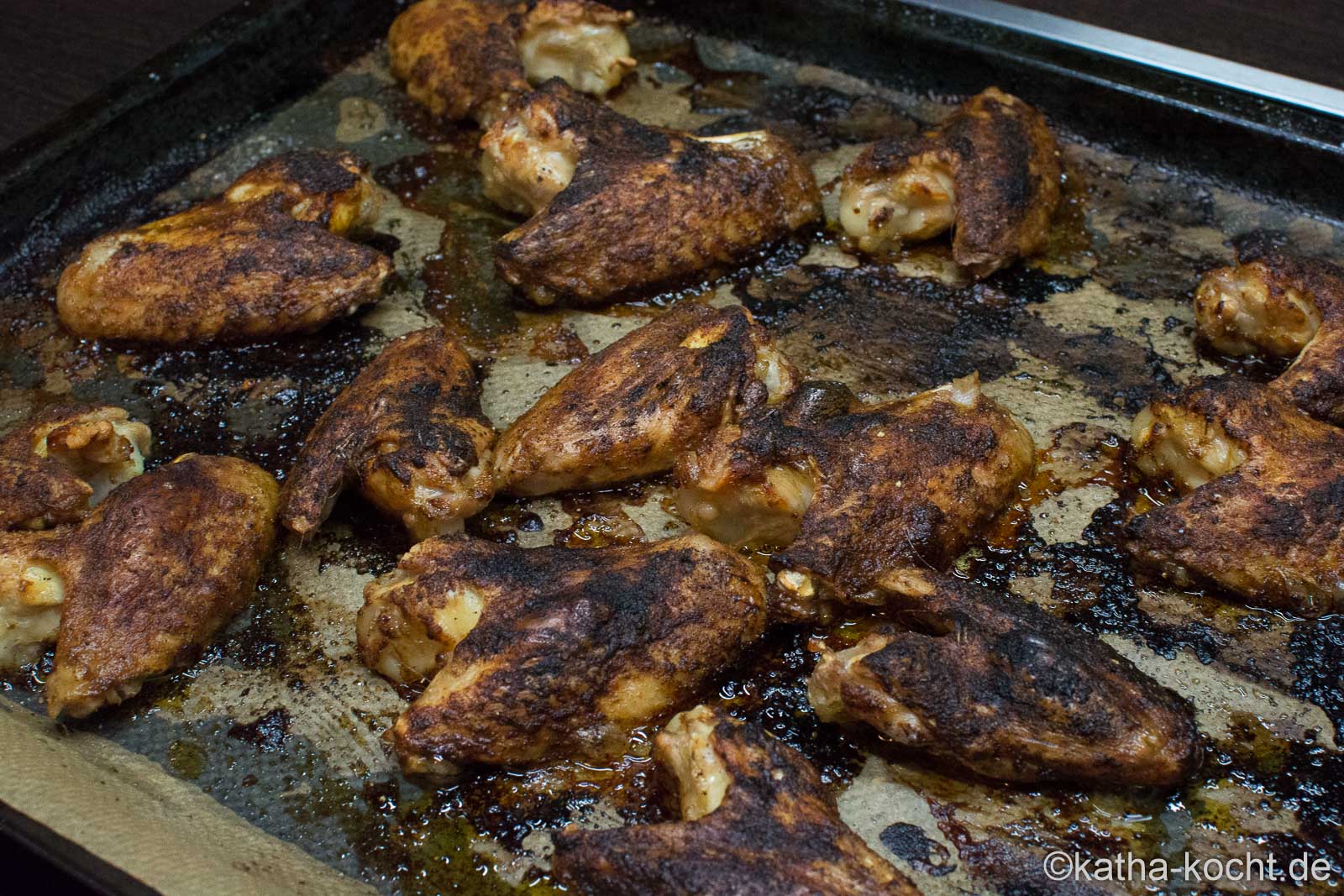 Teuflisch scharfe Chicken Wings - Katha-kocht!