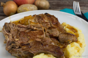 Kalbskoteletts mit traumhafter Apfelsauce und Kartoffelpüree