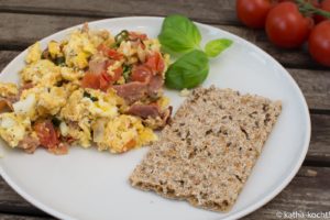 Rührei ohne Fett braten - ein leckeres Frühstück
