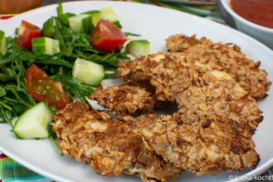 Knusprige Ofen-Nuggets mit Tomatendip