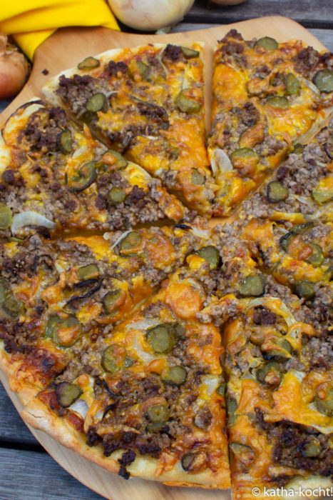 Cheeseburger Pizza